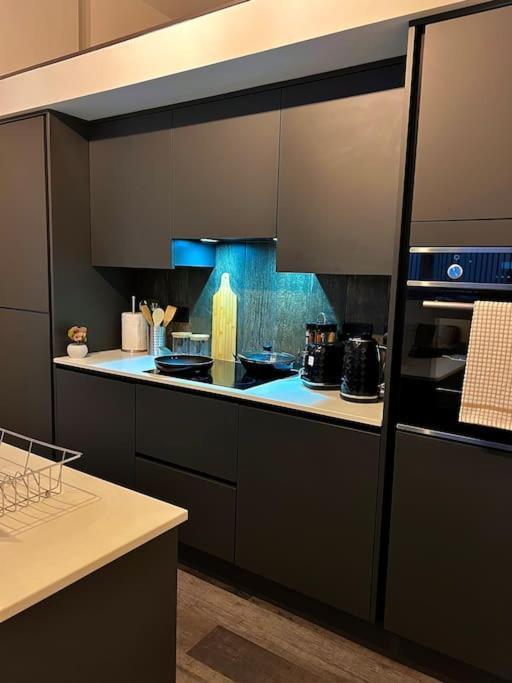 Cityzenretreat - Mezzanine Apartment Sleeps 4 Sheffield City Centre 외부 사진