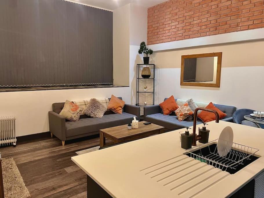 Cityzenretreat - Mezzanine Apartment Sleeps 4 Sheffield City Centre 외부 사진